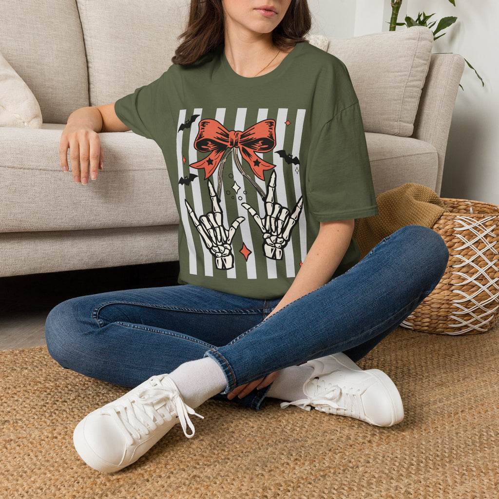 Spooky Skeleton "I Love you" ASL T-Shirt