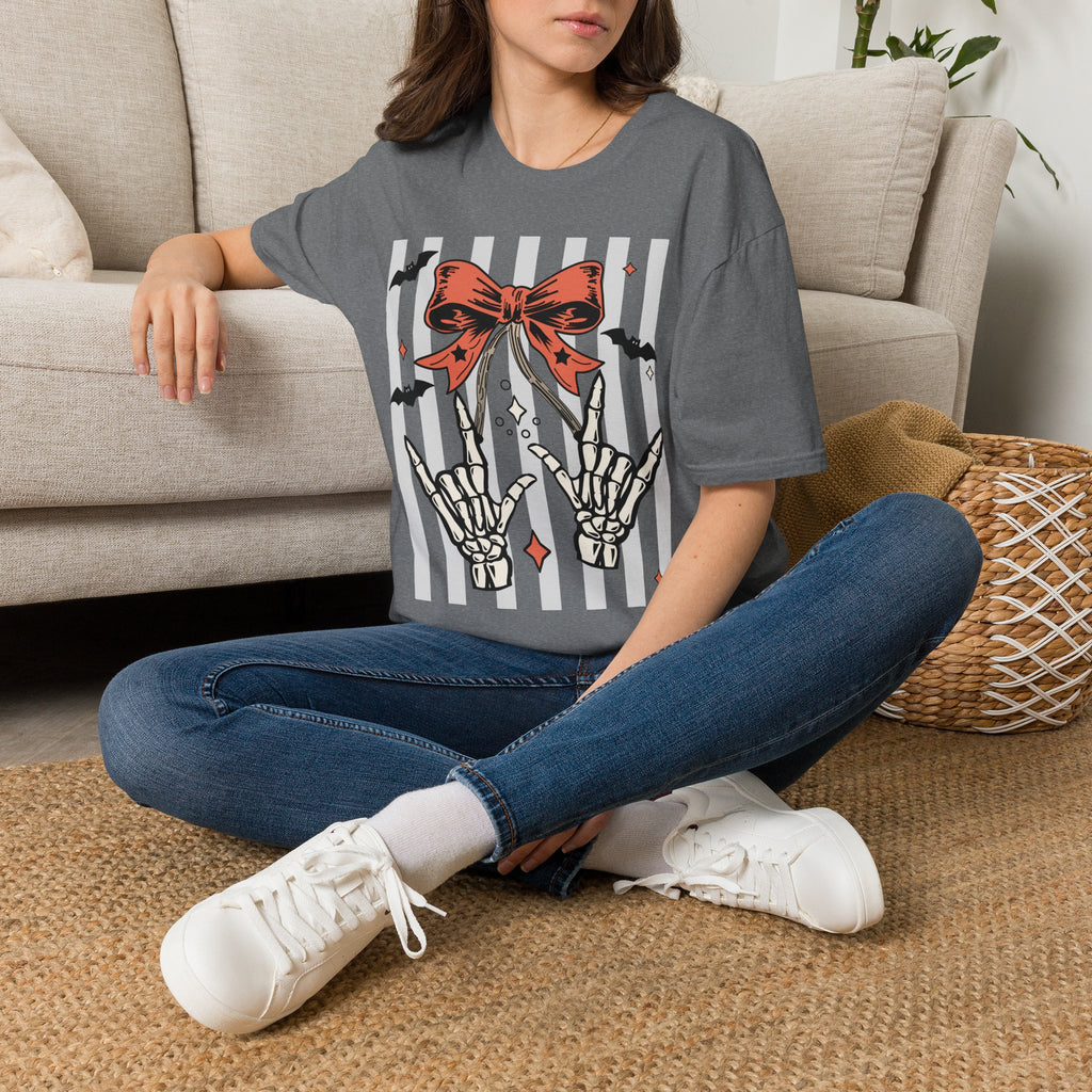 Spooky Skeleton "I Love you" ASL T-Shirt
