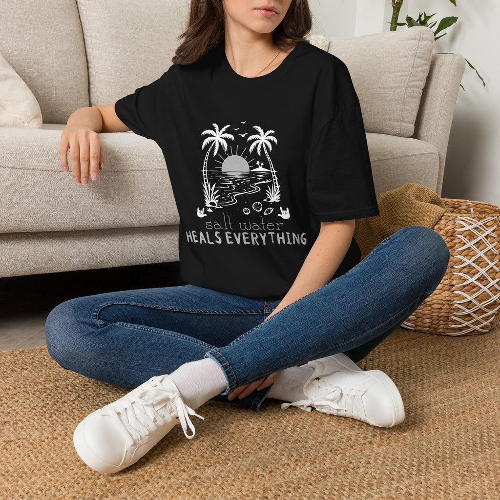 'Salt Water Heals Everything" of  white design -  T-Shirt