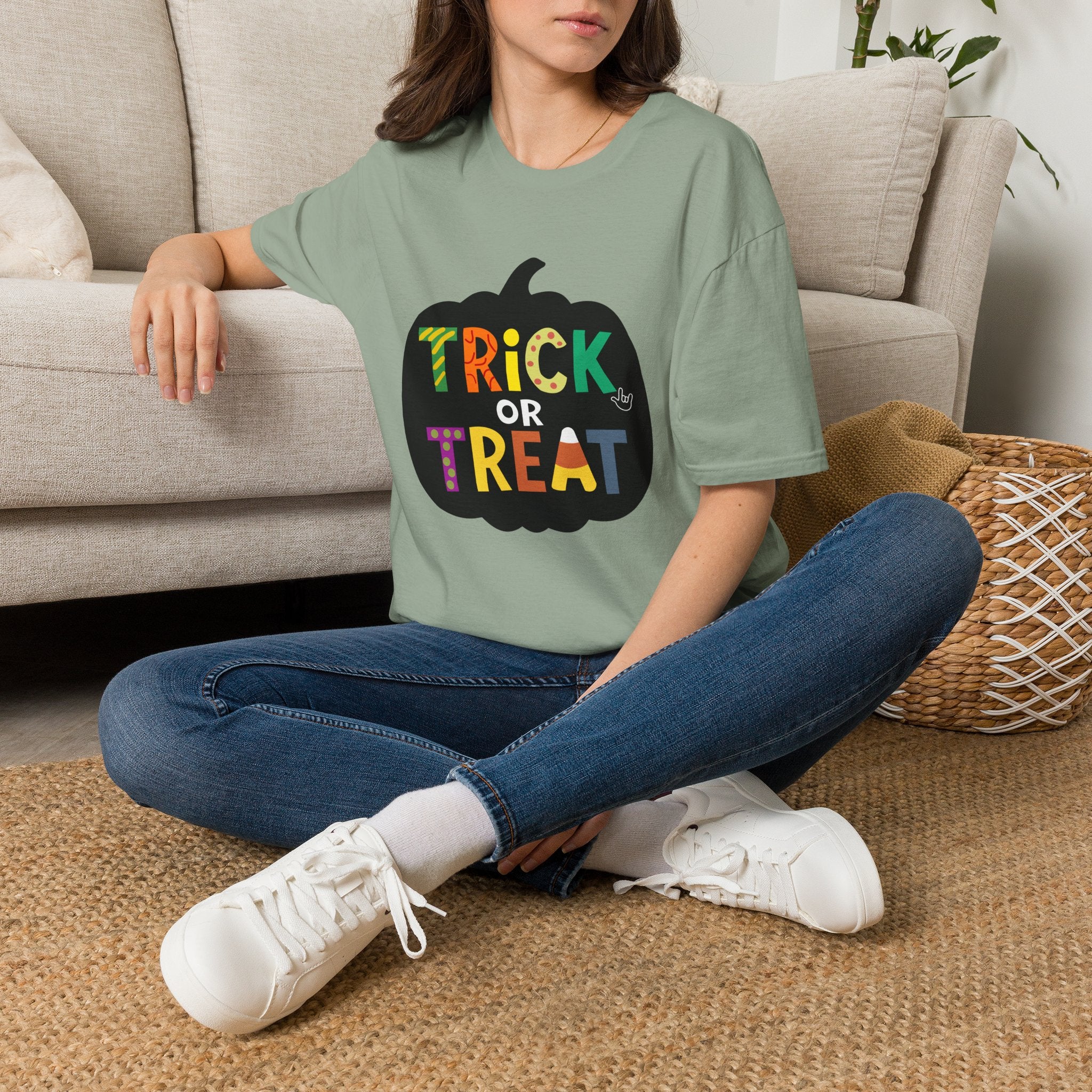 Trick or Treat Pumpkin - T-Shirt