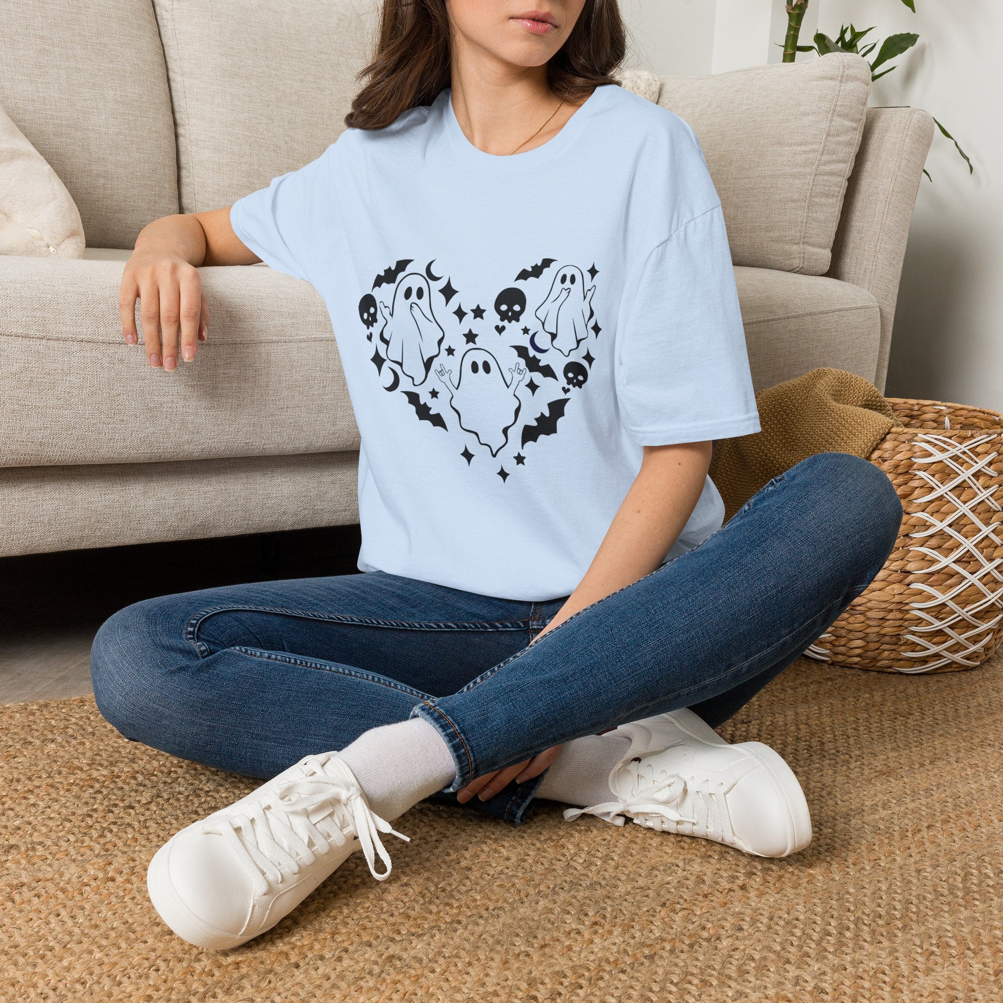 Ghosts with "I love you" in ASL floating of  Hearts, Skull, Bats -  T-Shirt