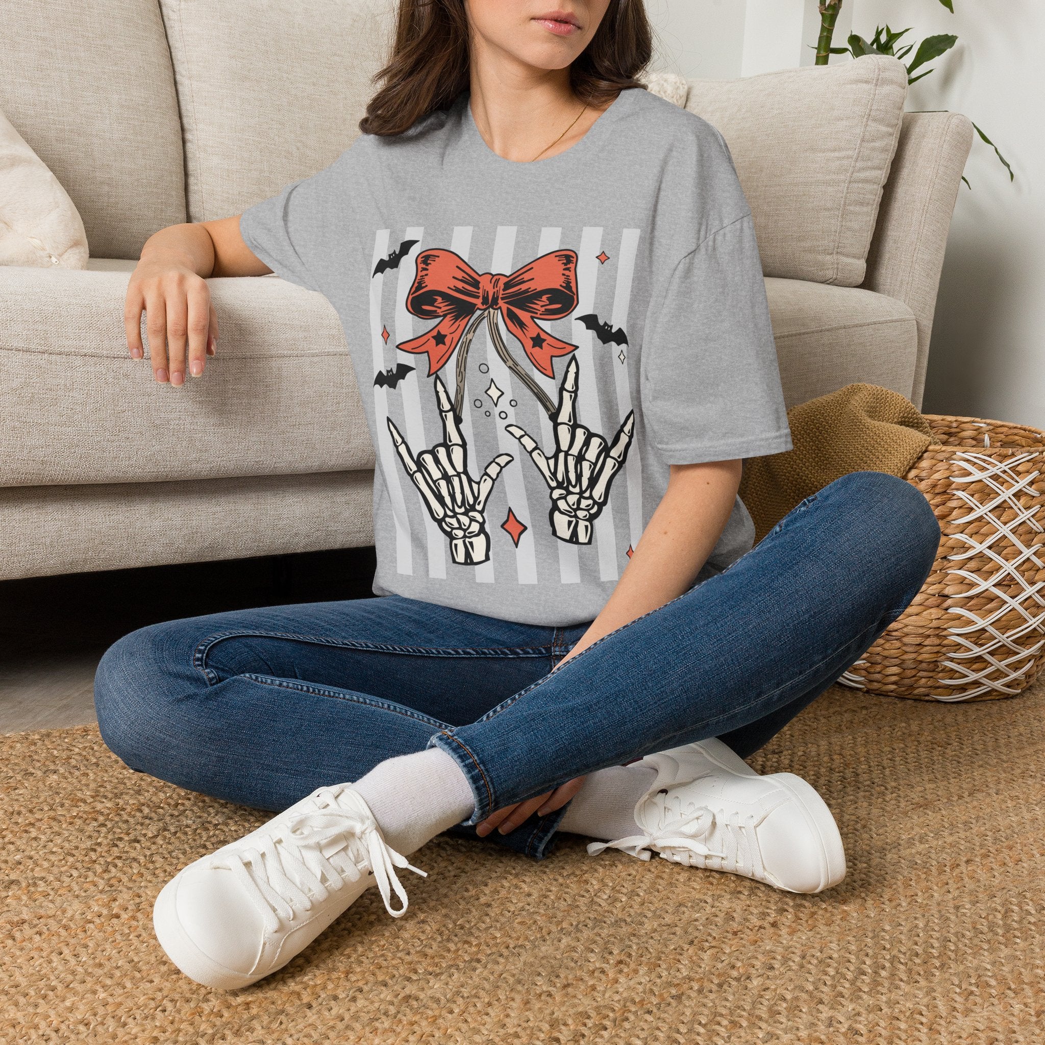 Spooky Skeleton "I Love you" ASL T-Shirt