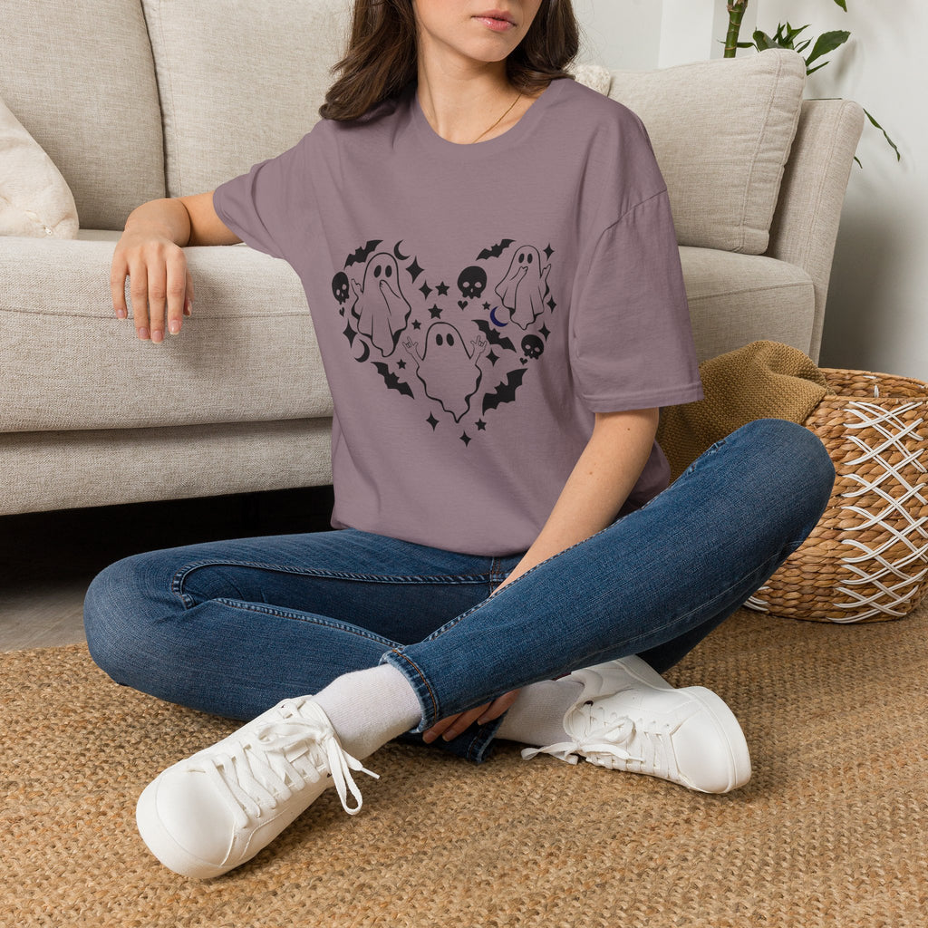 Ghosts with "I love you" in ASL floating of  Hearts, Skull, Bats -  T-Shirt
