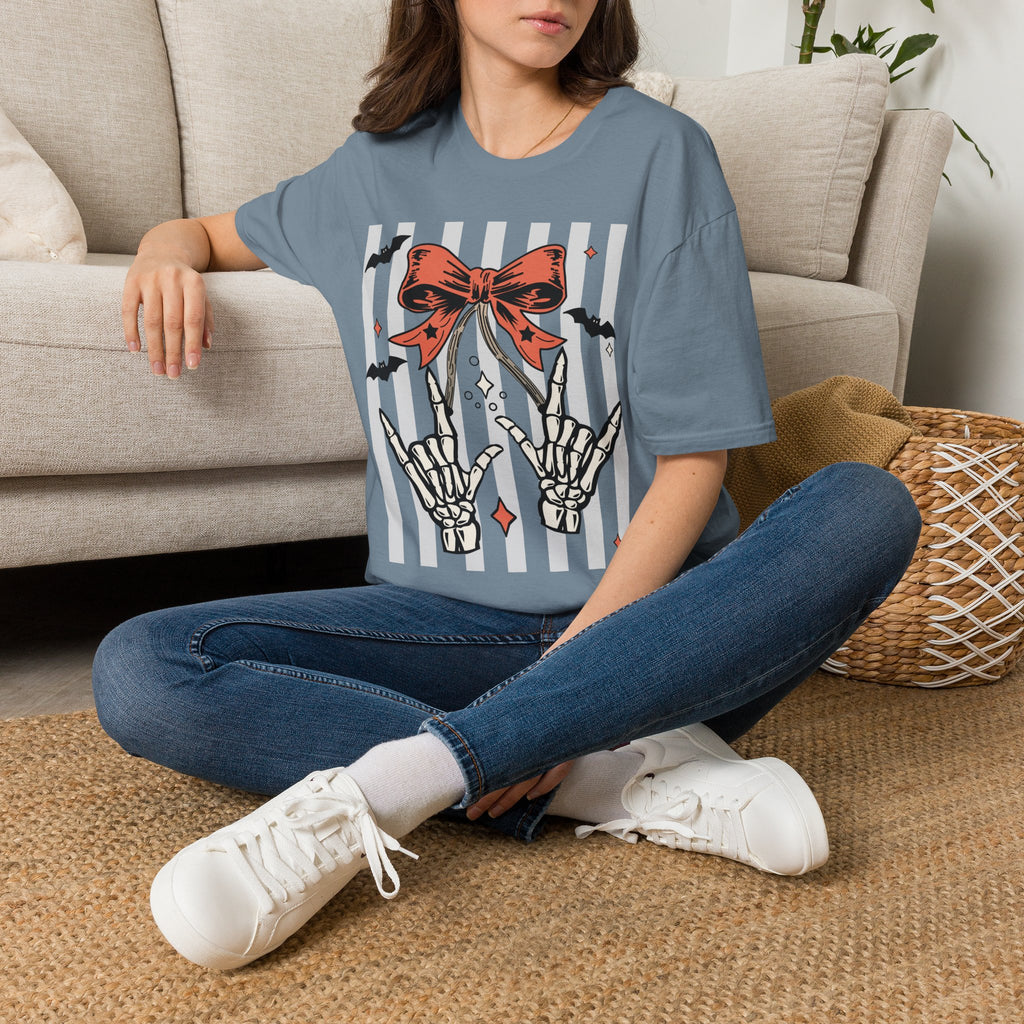 Spooky Skeleton "I Love you" ASL T-Shirt